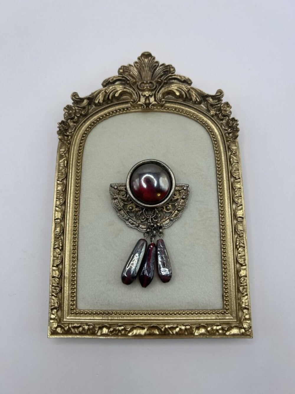 Vintage Art Deco Style Red Glass Dangle Brooch Ornate Metal Revival Jewelry MCM - Picture 2 of 10